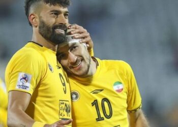 تابلوی ورود ممنوع جلوی ستاره های سپاهان!