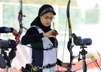 تیری که به هدف خورد، دختری که به پاریس رسید