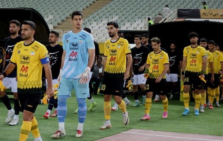 سپاهان در اوج حاشیه: از مهمانی شبانه تا سیلی در تمرین!