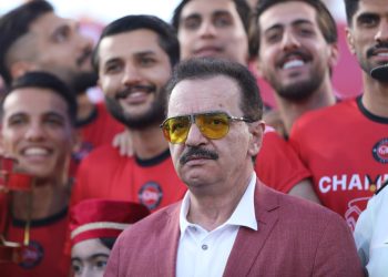 تراکتور از نقل و انتقالات کنار کشید!