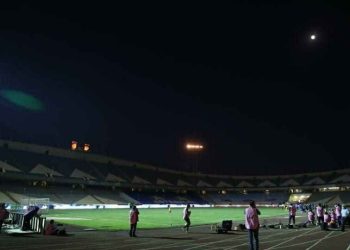 بحران قطعی برق و آب در ورزشگاه آزادی!